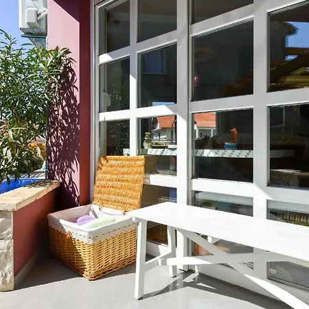 Vikendica Ferienhaus Mit Privatpool Fuer 6 Personen Ca 120 Qm In Zadar, Dalmatien Und Umgebung